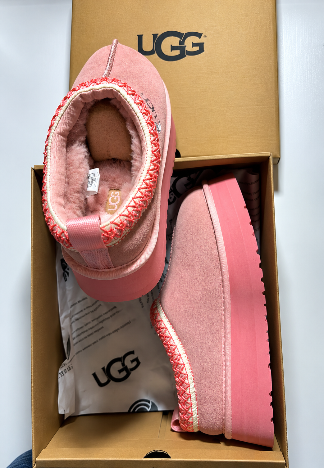 UGG Tazz II