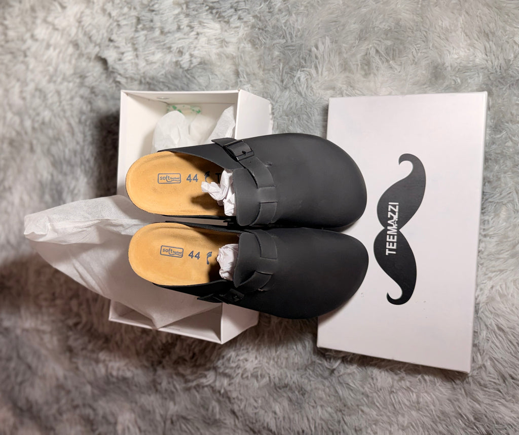 TEEMAZZI Classic Buckle Clogs