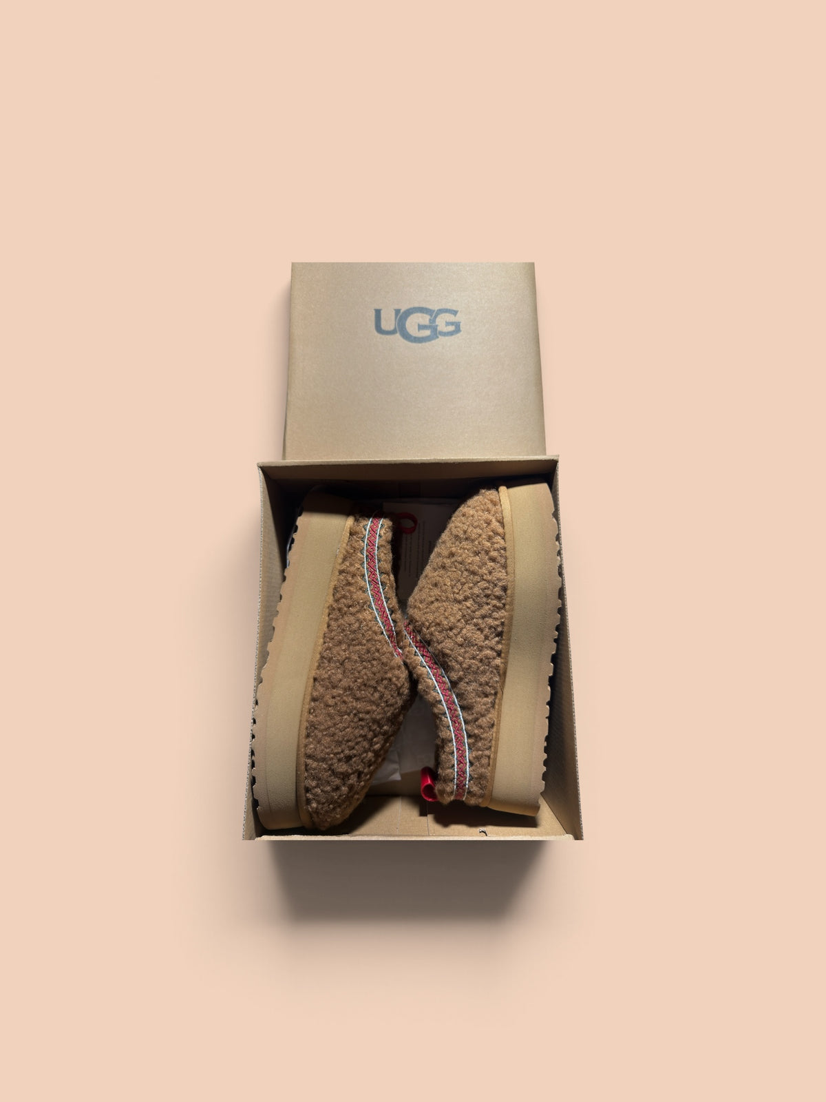 UGG Tazz II