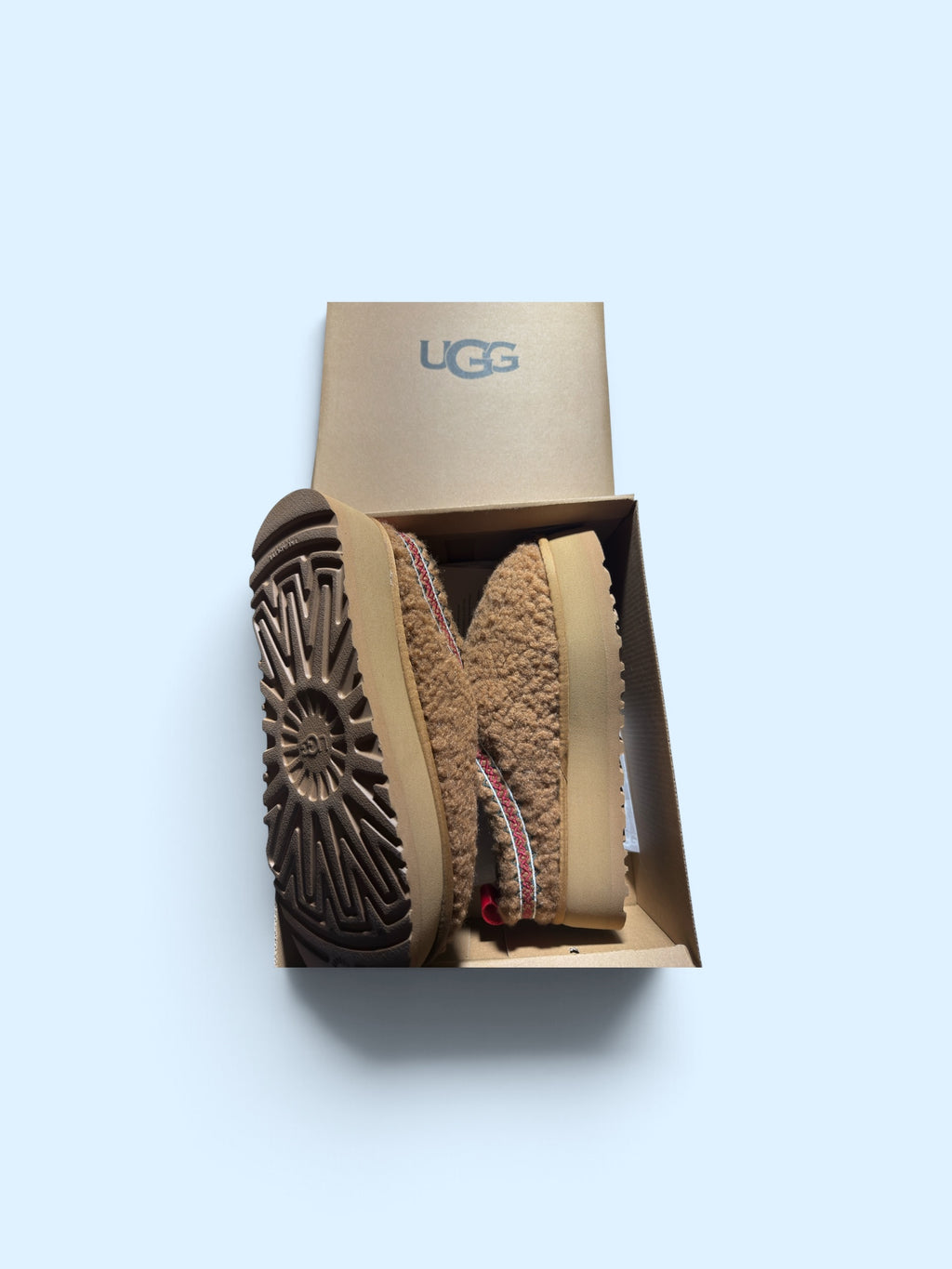 UGG Tazz II